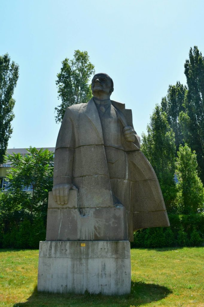 9 Lenin